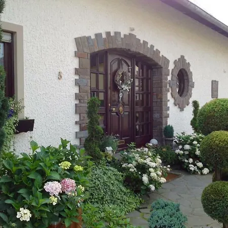 Haus Diana Bed & Breakfast Dottingen (Rhineland-Palatinate)