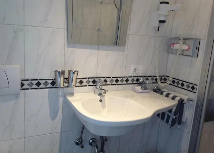 Haus Diana לינה וארוחת בוקר 3*